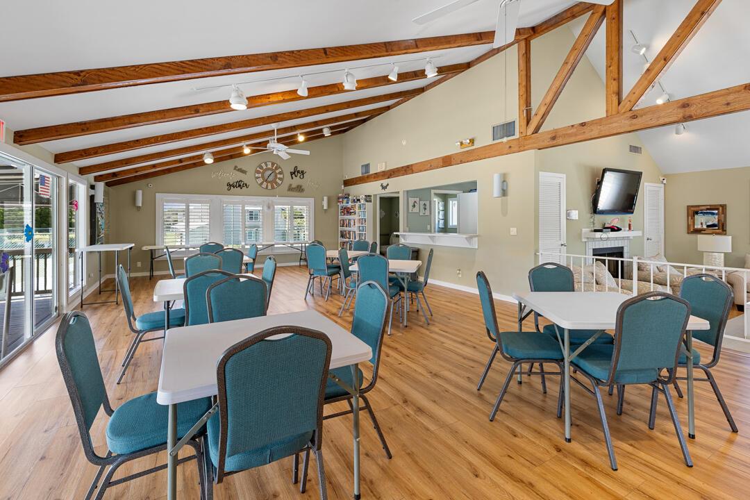 HOLLY CREEK - Residential