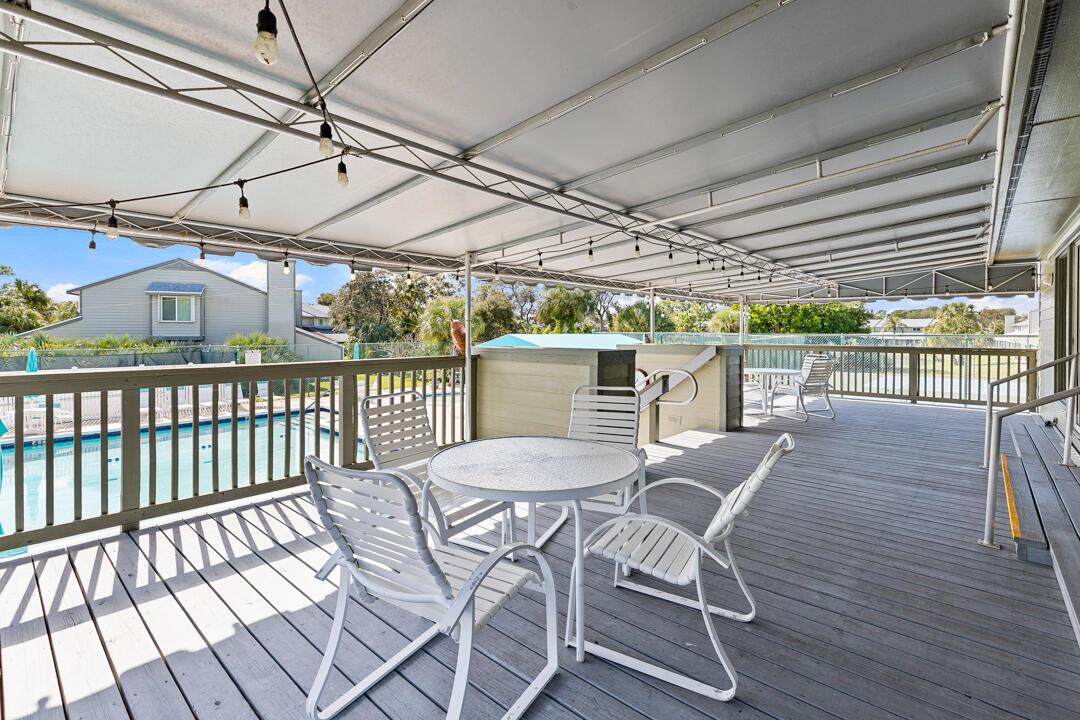 HOLLY CREEK - Residential