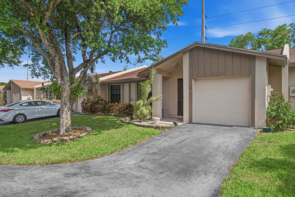 Photo of 5284 Breadfruit Circle, Delray Beach, FL 33484 (MLS # B26054550)
