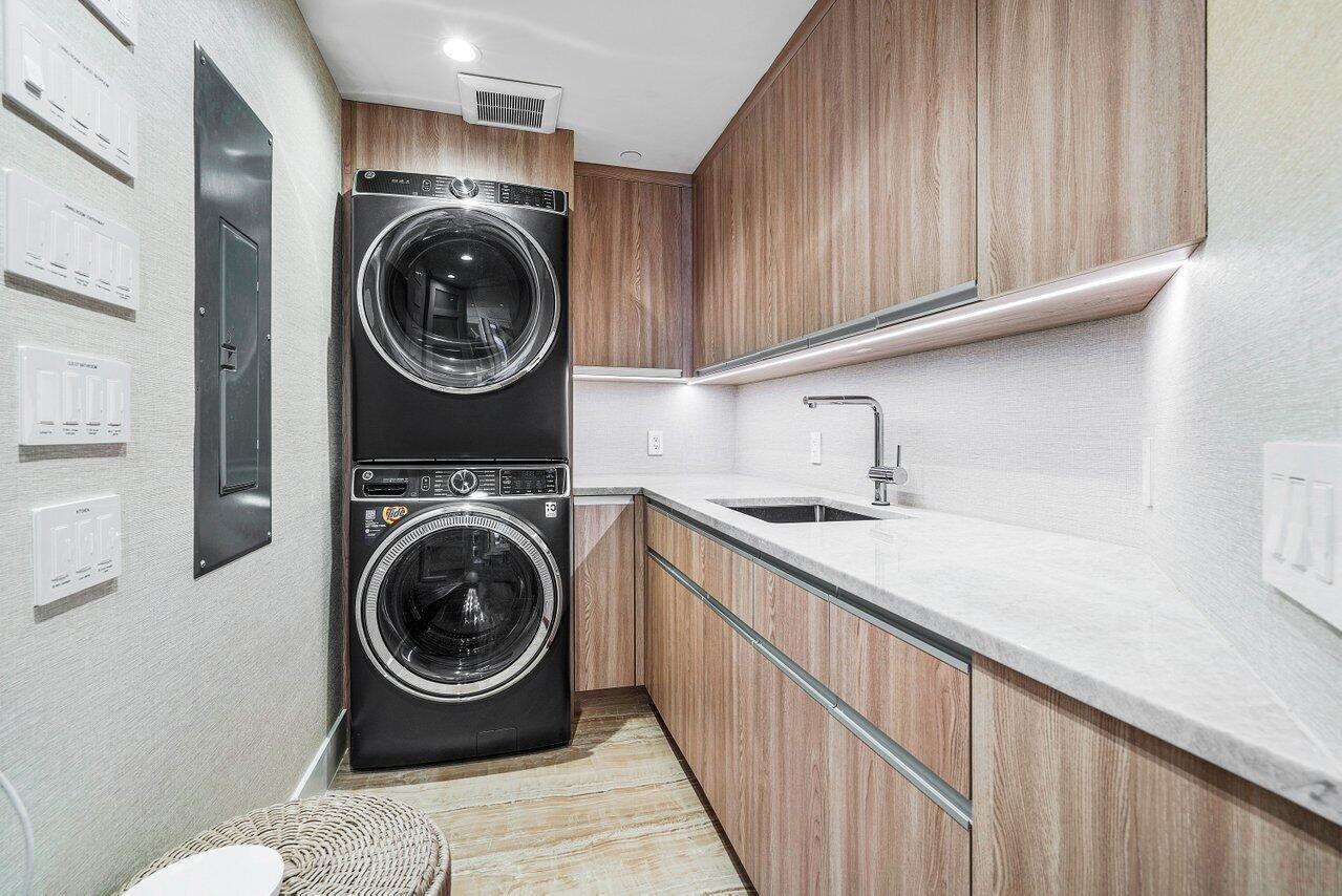 PALM BEACH HAMPTON CONDO - Residential