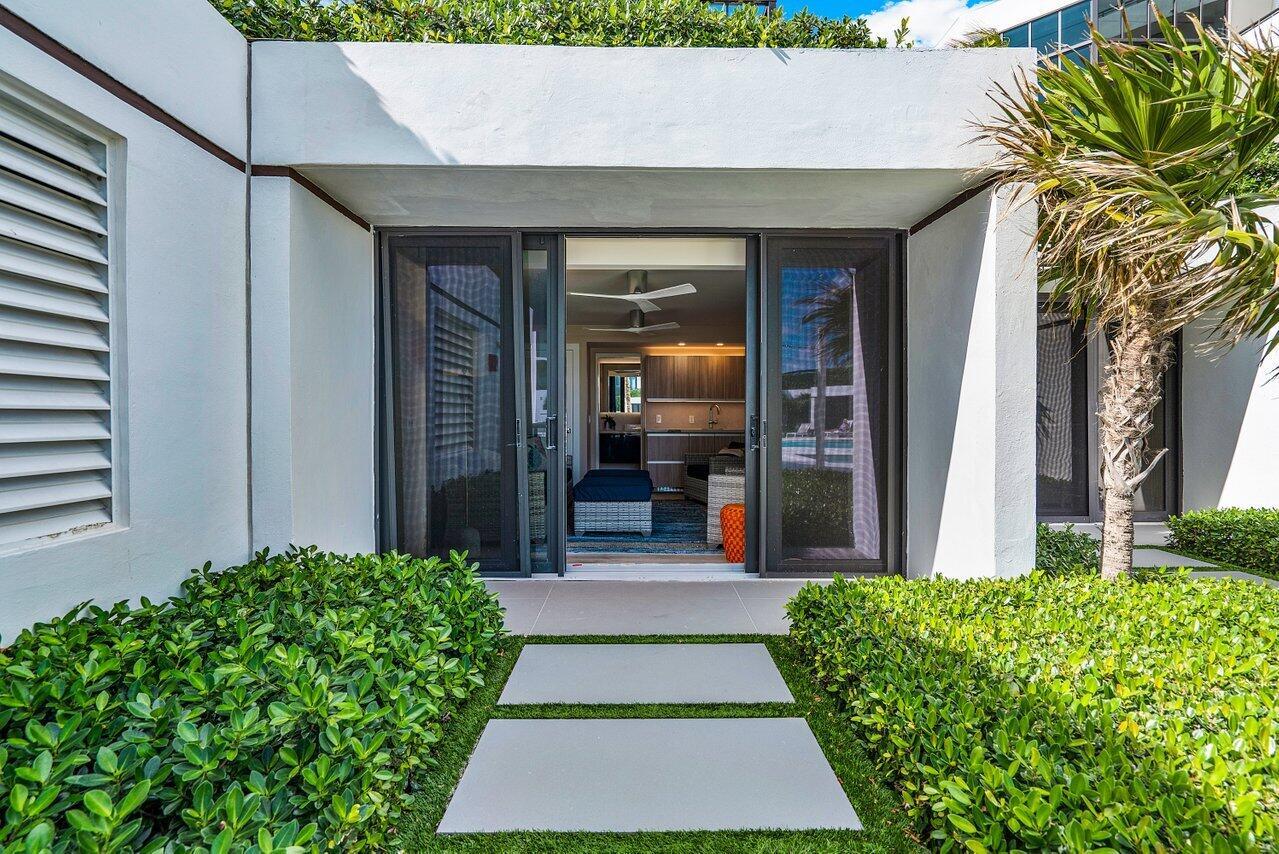 PALM BEACH HAMPTON CONDO - Residential