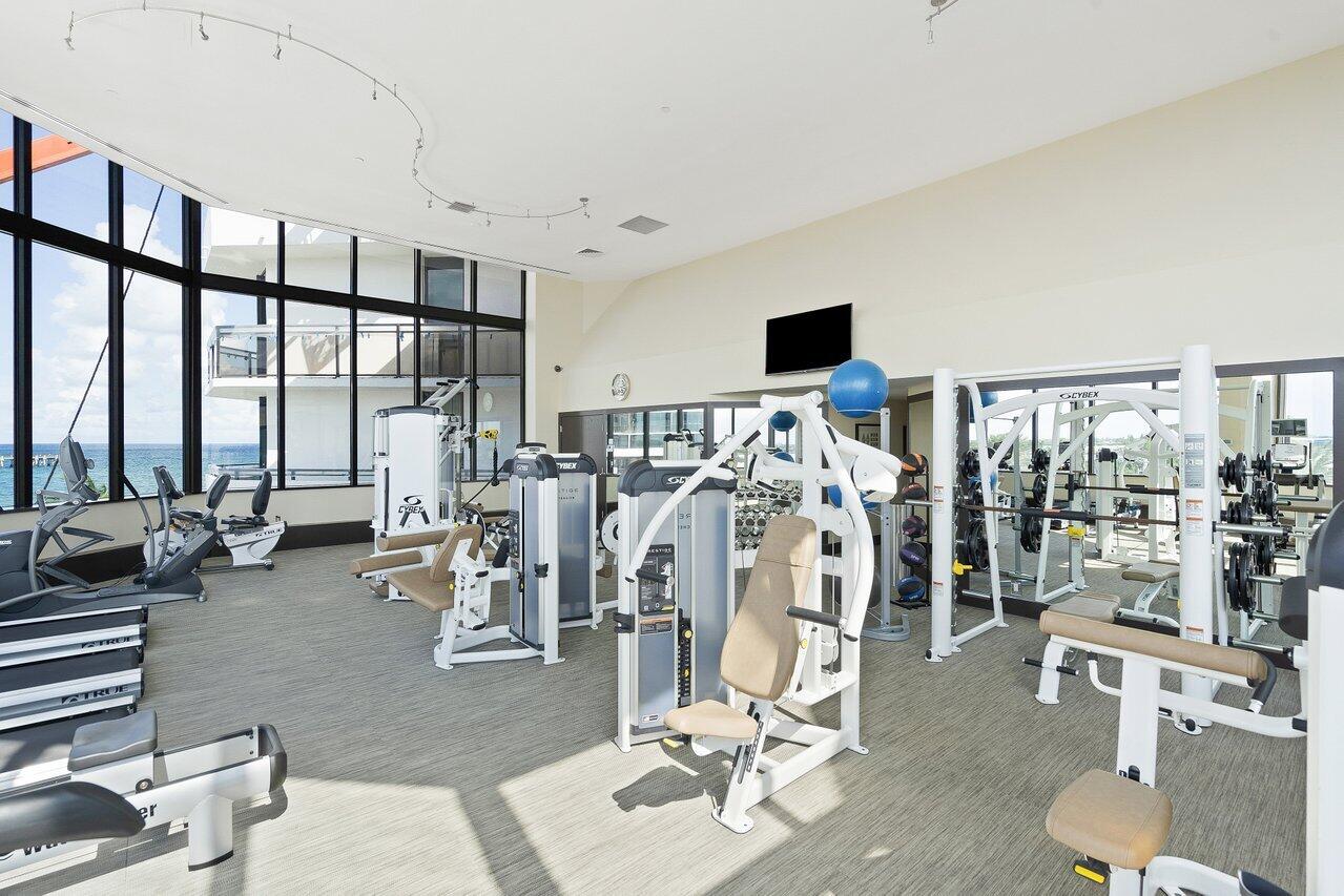 PALM BEACH HAMPTON CONDO - Residential