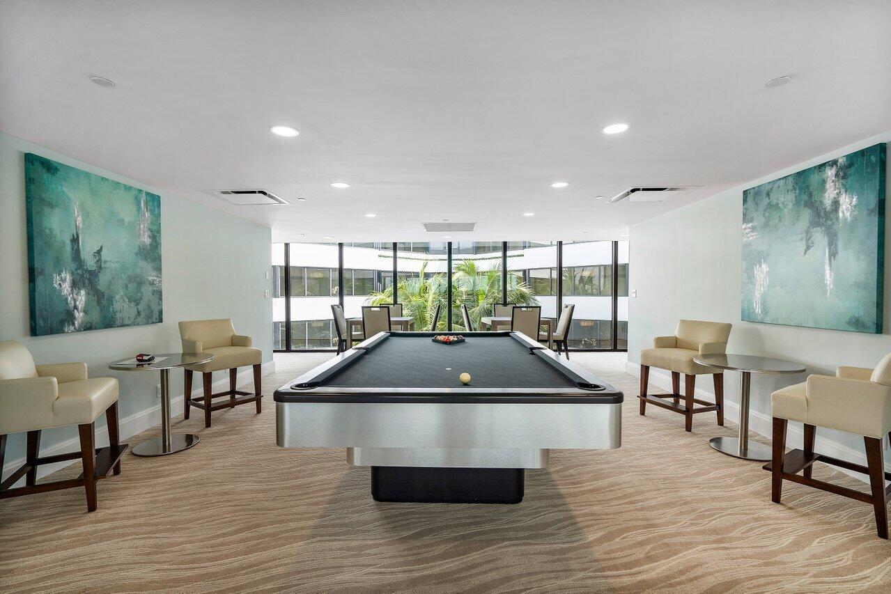 PALM BEACH HAMPTON CONDO - Residential