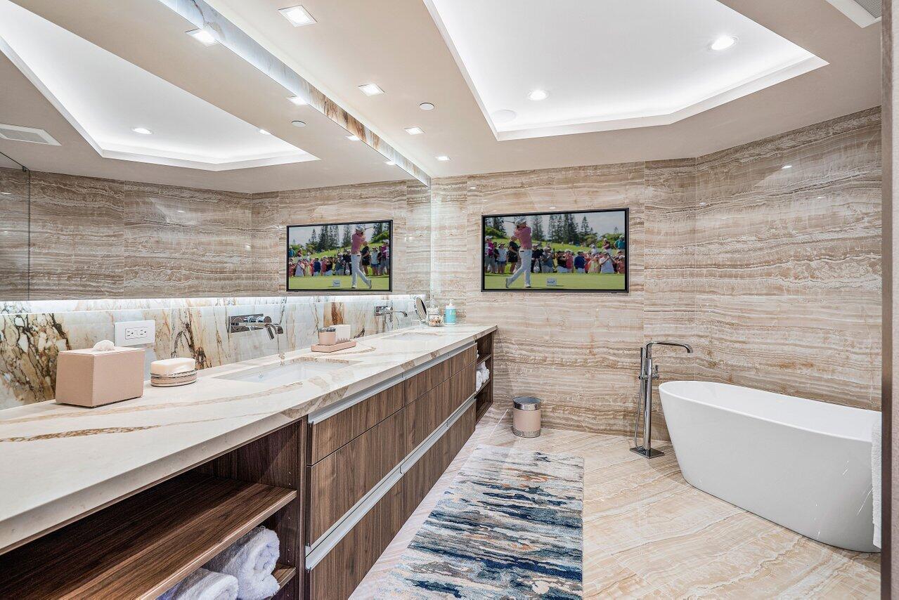 PALM BEACH HAMPTON CONDO - Residential