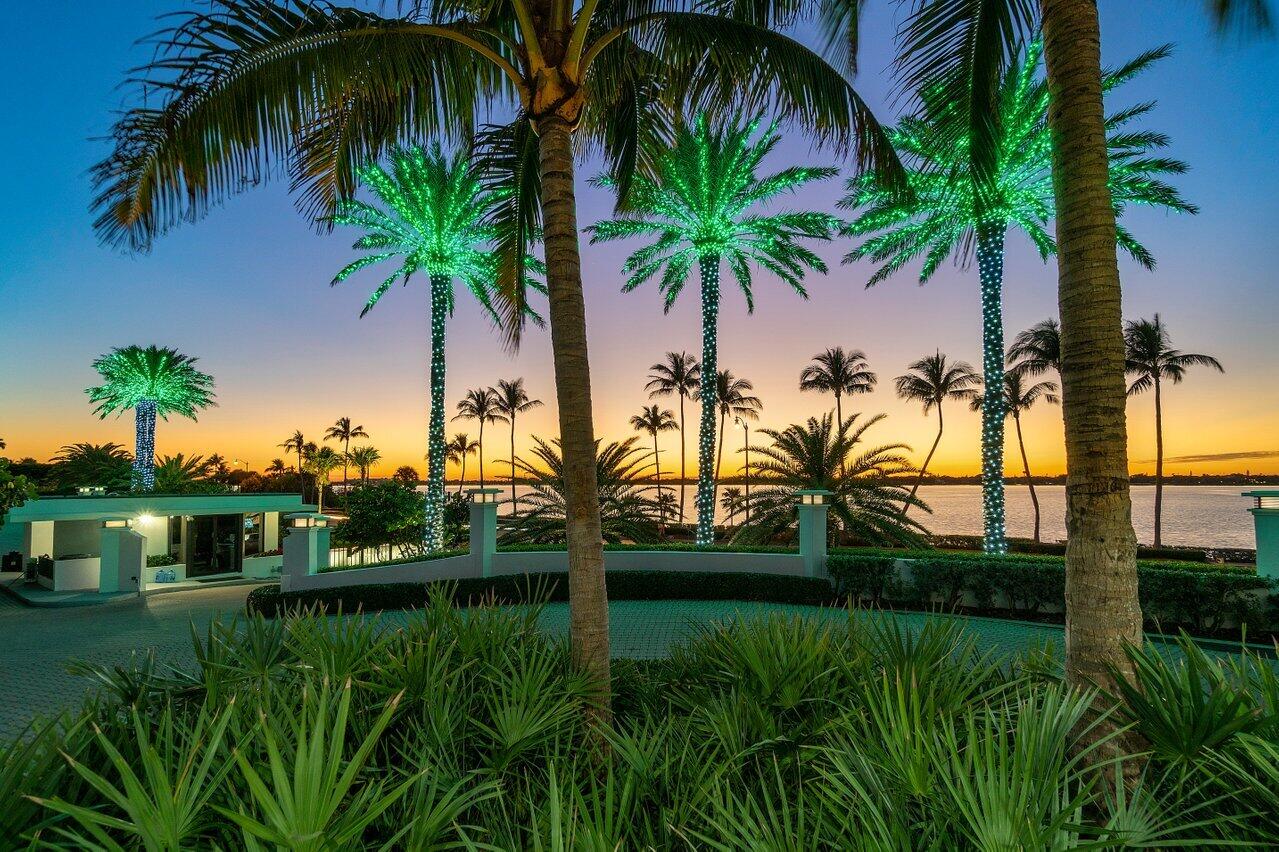 PALM BEACH HAMPTON CONDO - Residential