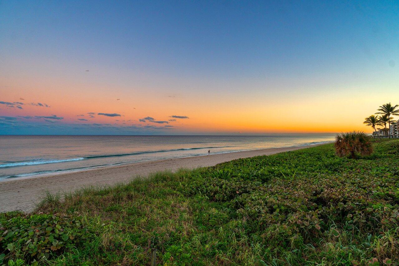 PALM BEACH HAMPTON CONDO - Residential