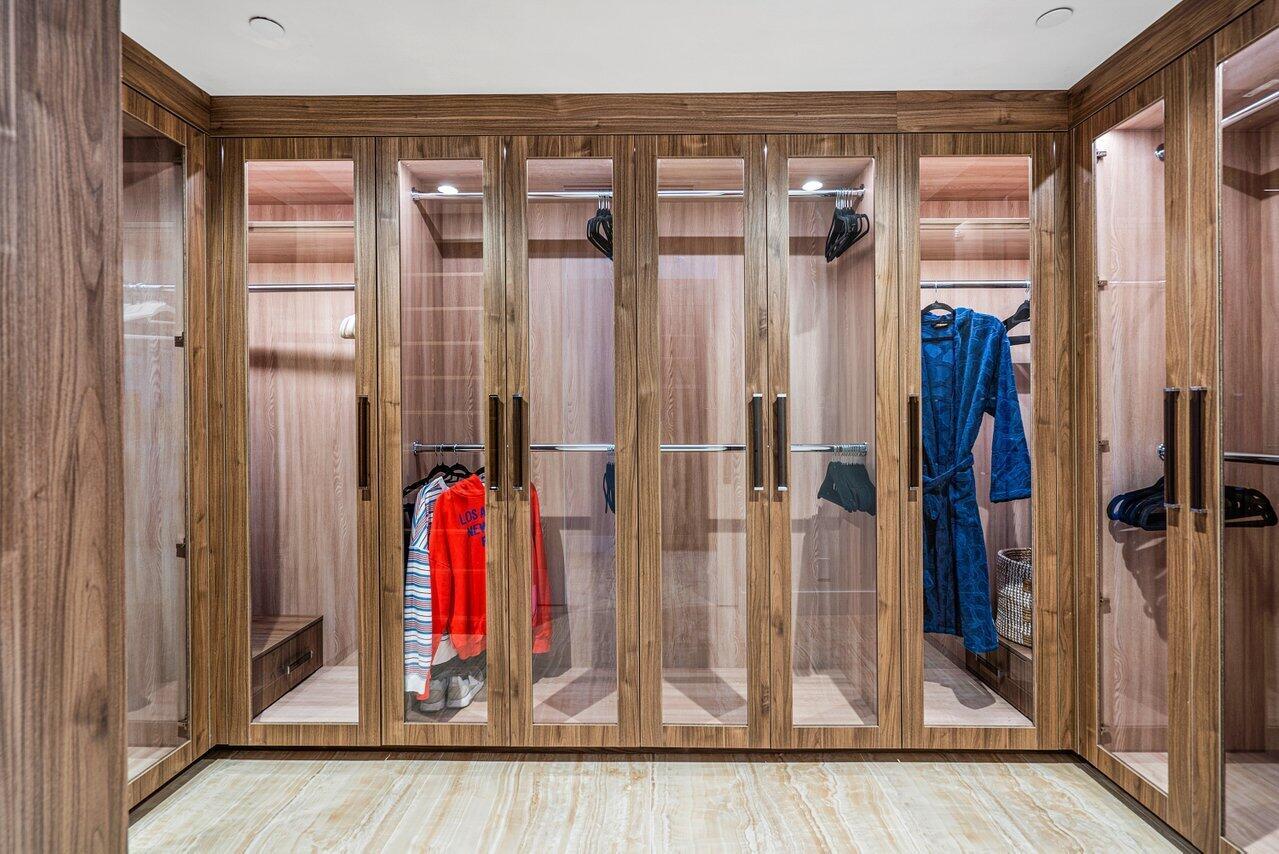 PALM BEACH HAMPTON CONDO - Residential