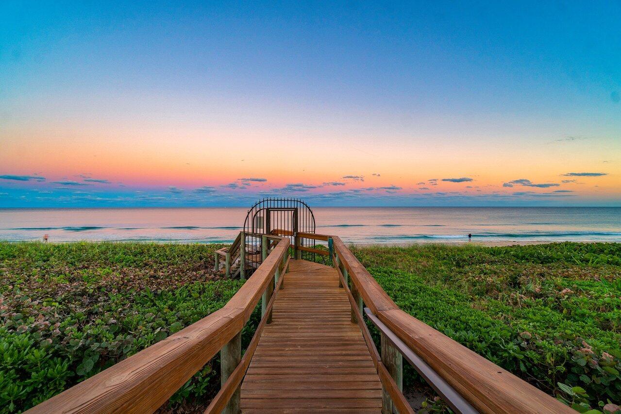 PALM BEACH HAMPTON CONDO - Residential