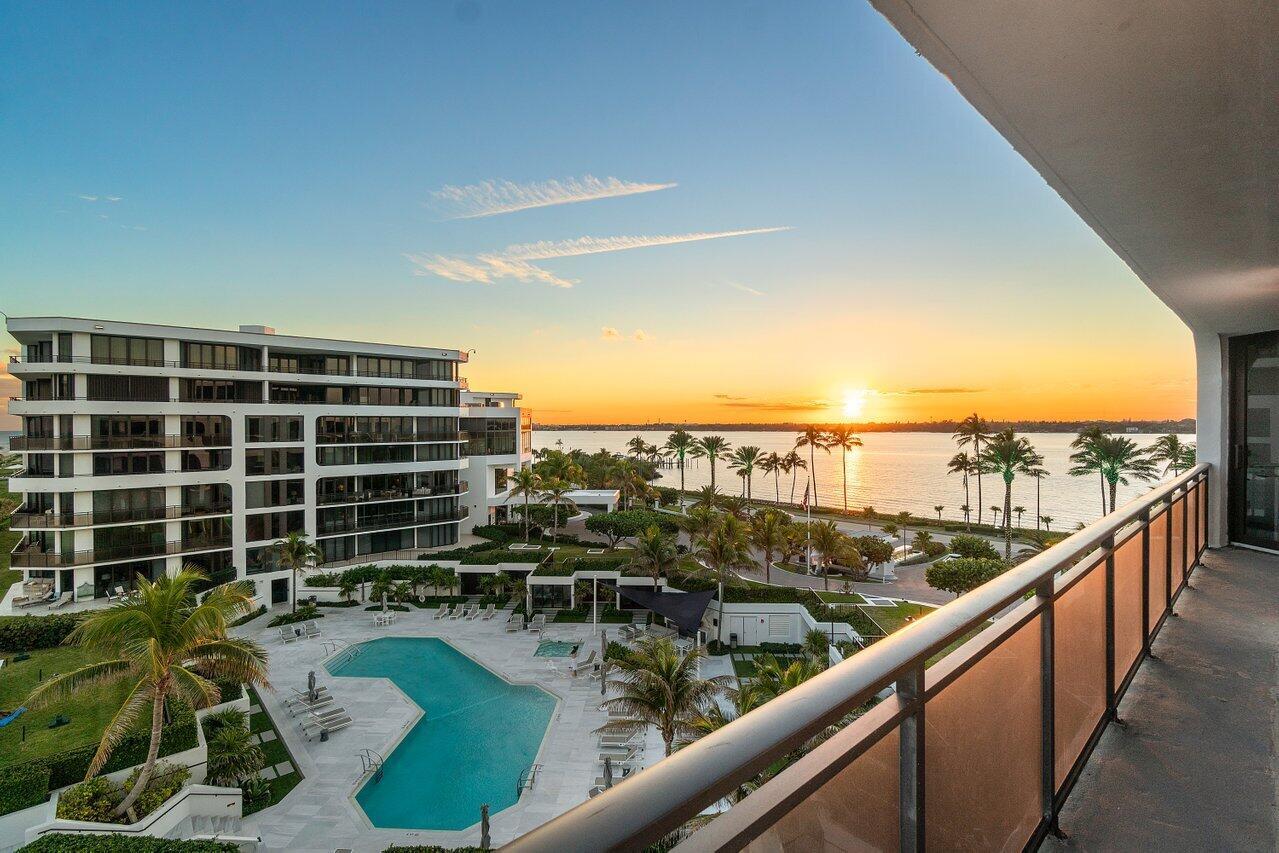 PALM BEACH HAMPTON CONDO - Residential