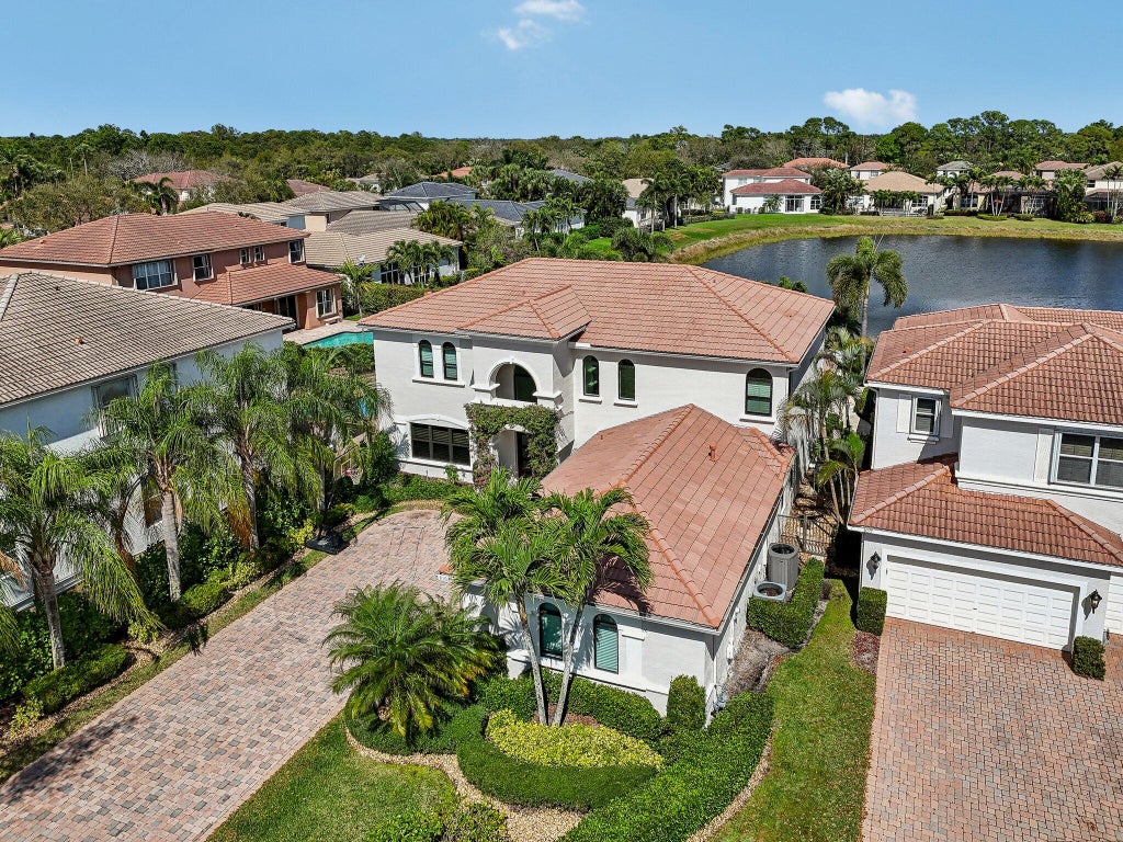 Photo of 105 Alegria Way, Palm Beach Gardens, FL 33418 (MLS # R11064619)