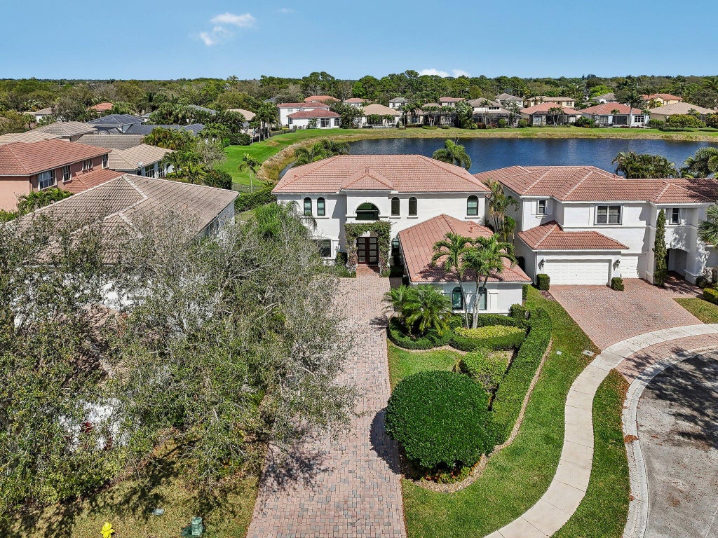 Photo of 105 Alegria Way, Palm Beach Gardens, FL 33418 (MLS # R11064619)