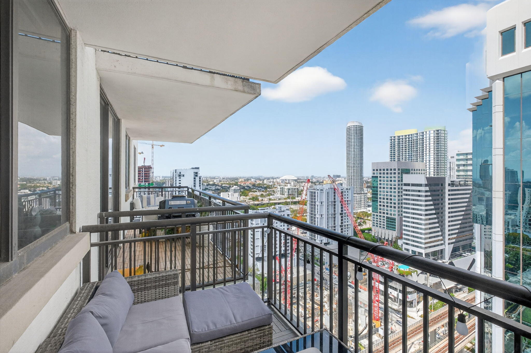 NINE AT MARY BRICKELL VILLAGE - Residential