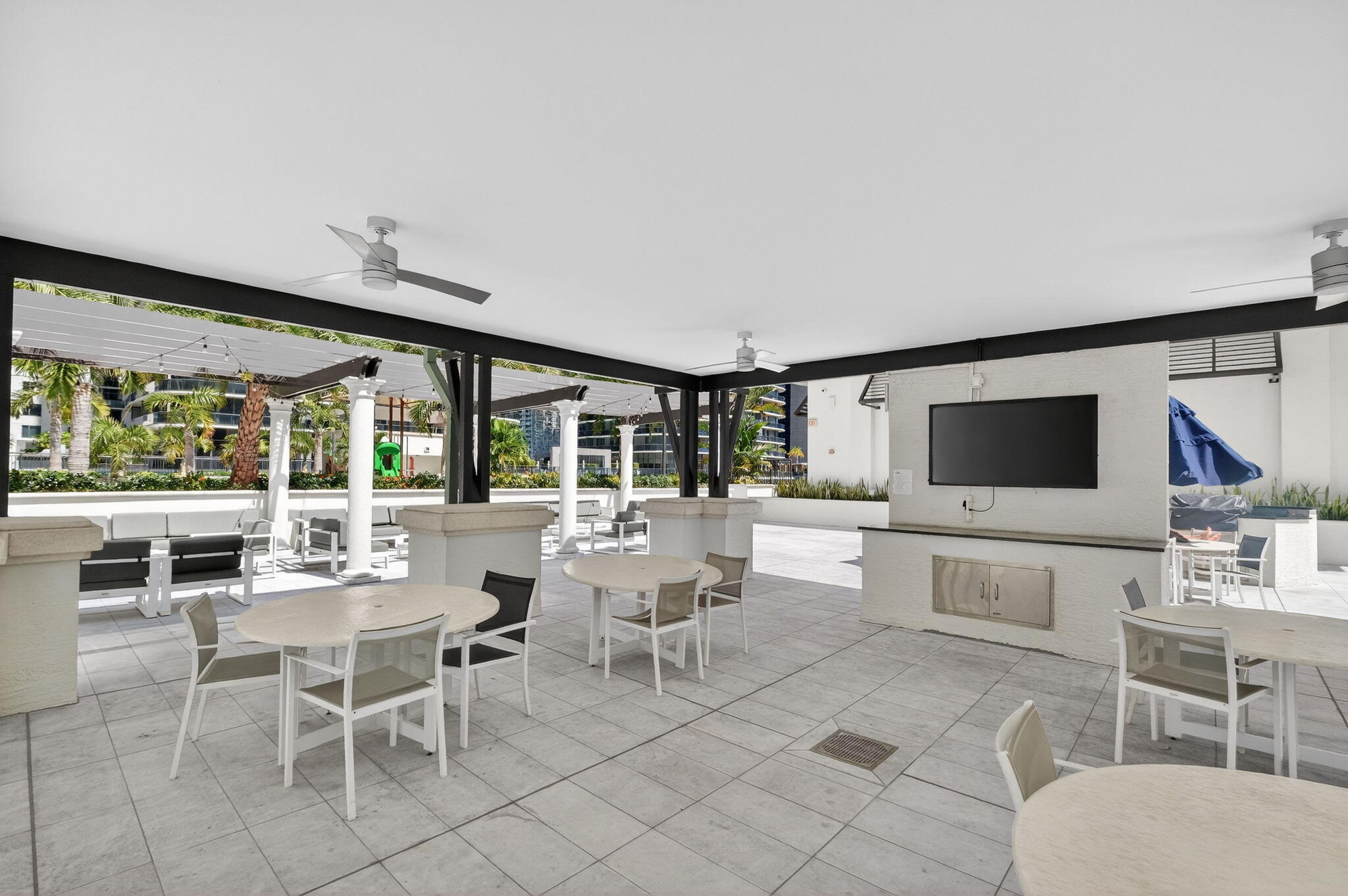 NINE AT MARY BRICKELL VILLAGE - Residential