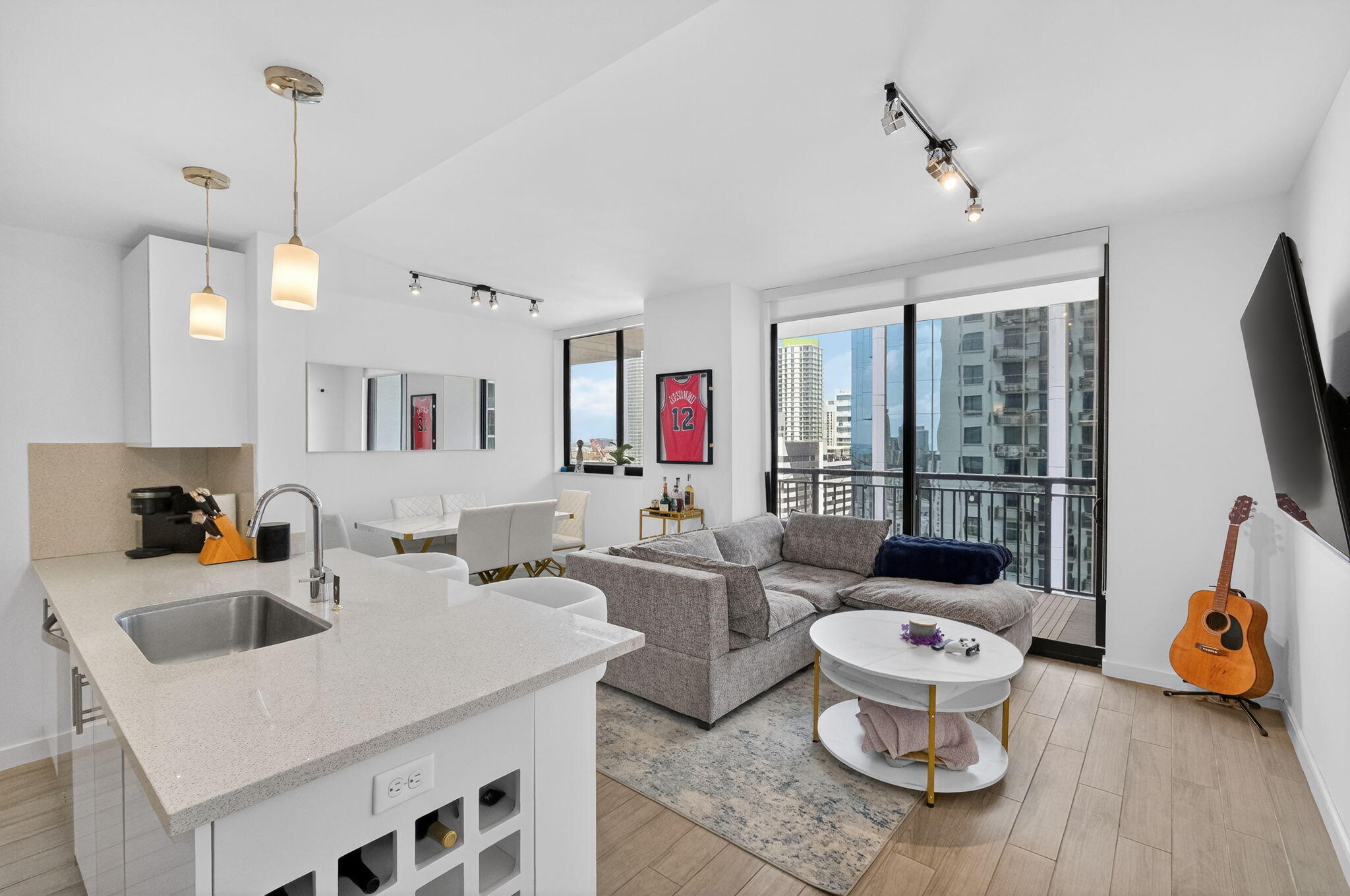 NINE AT MARY BRICKELL VILLAGE - Residential