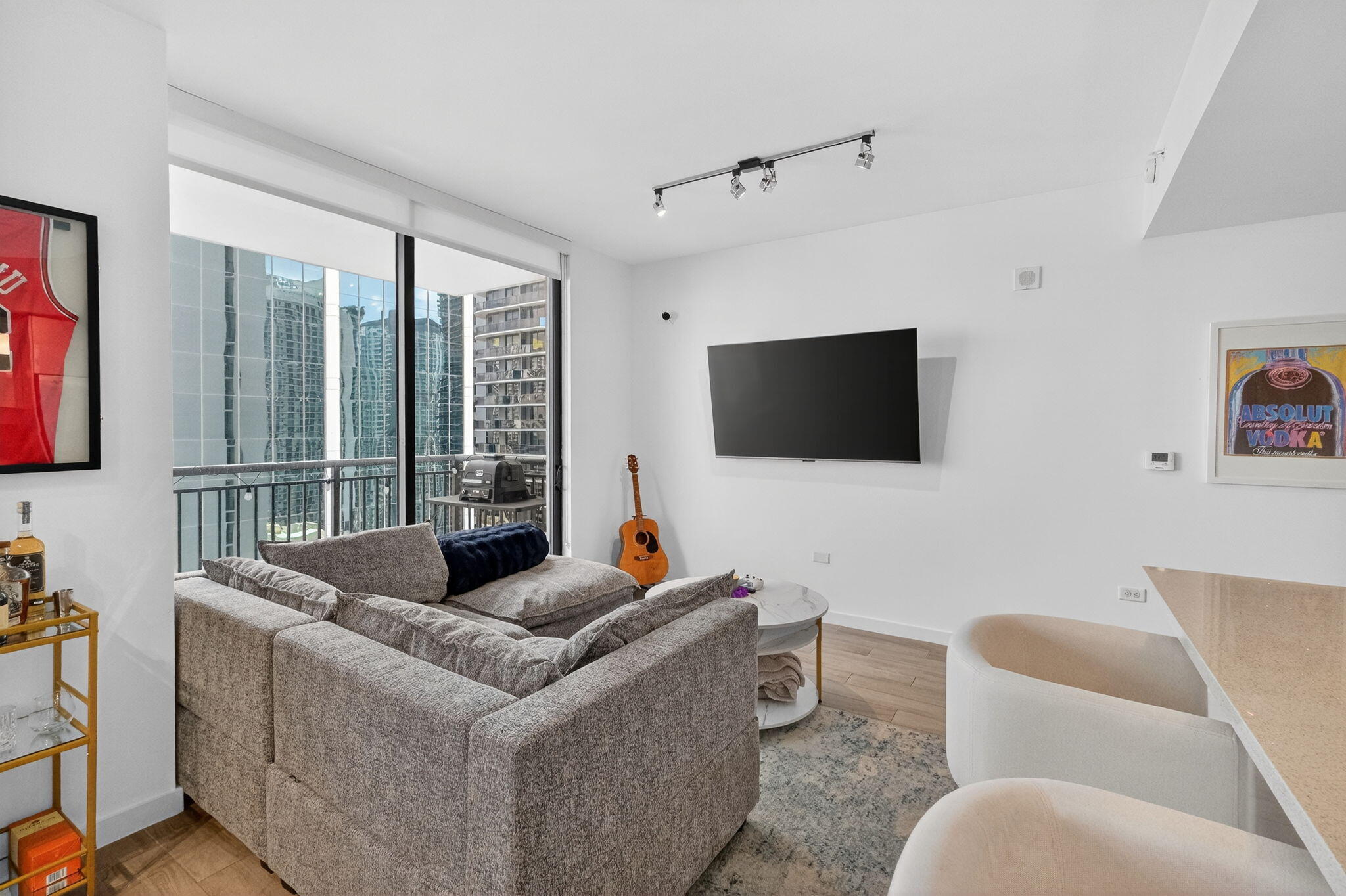 NINE AT MARY BRICKELL VILLAGE - Residential