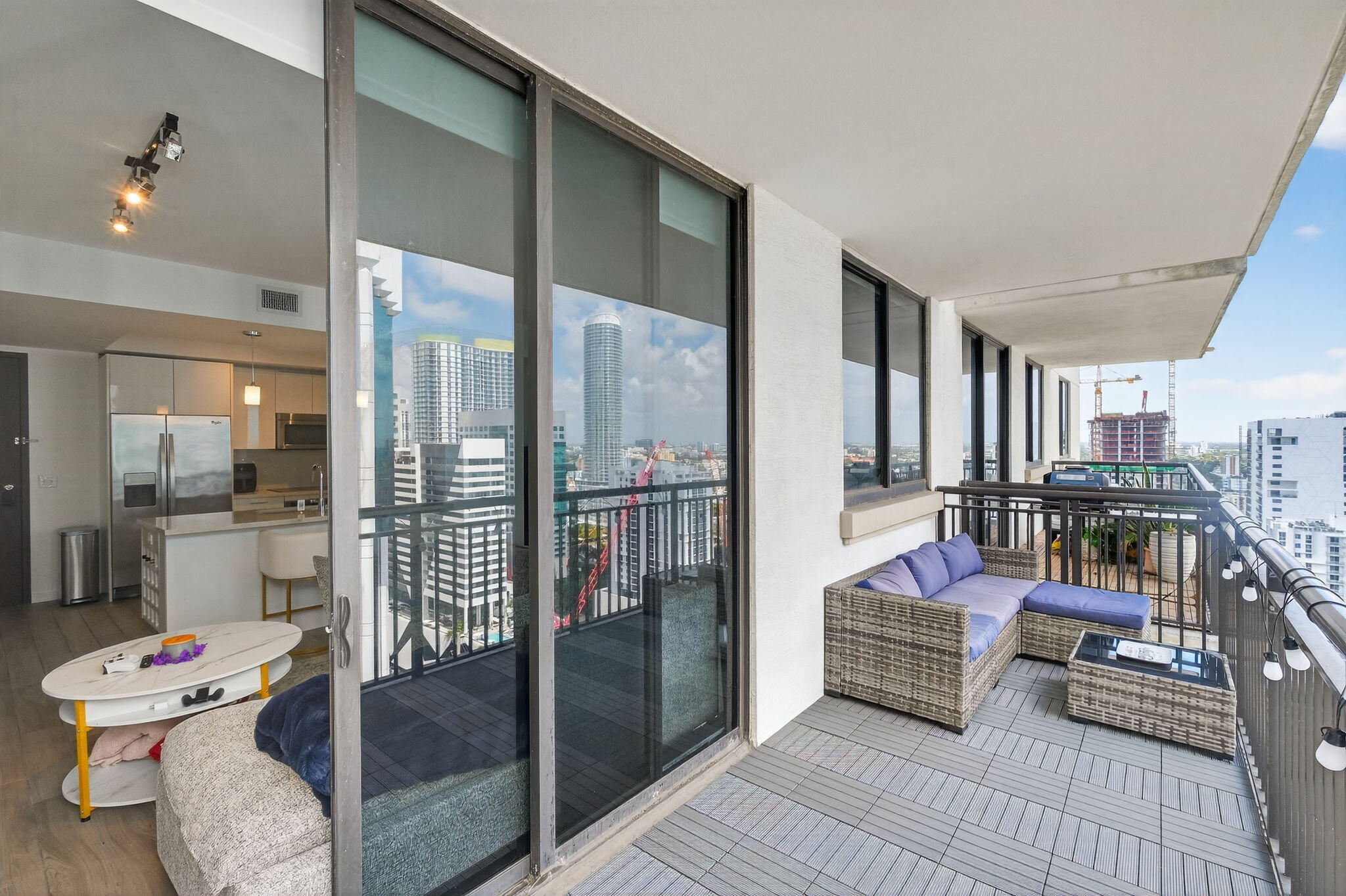 NINE AT MARY BRICKELL VILLAGE - Residential