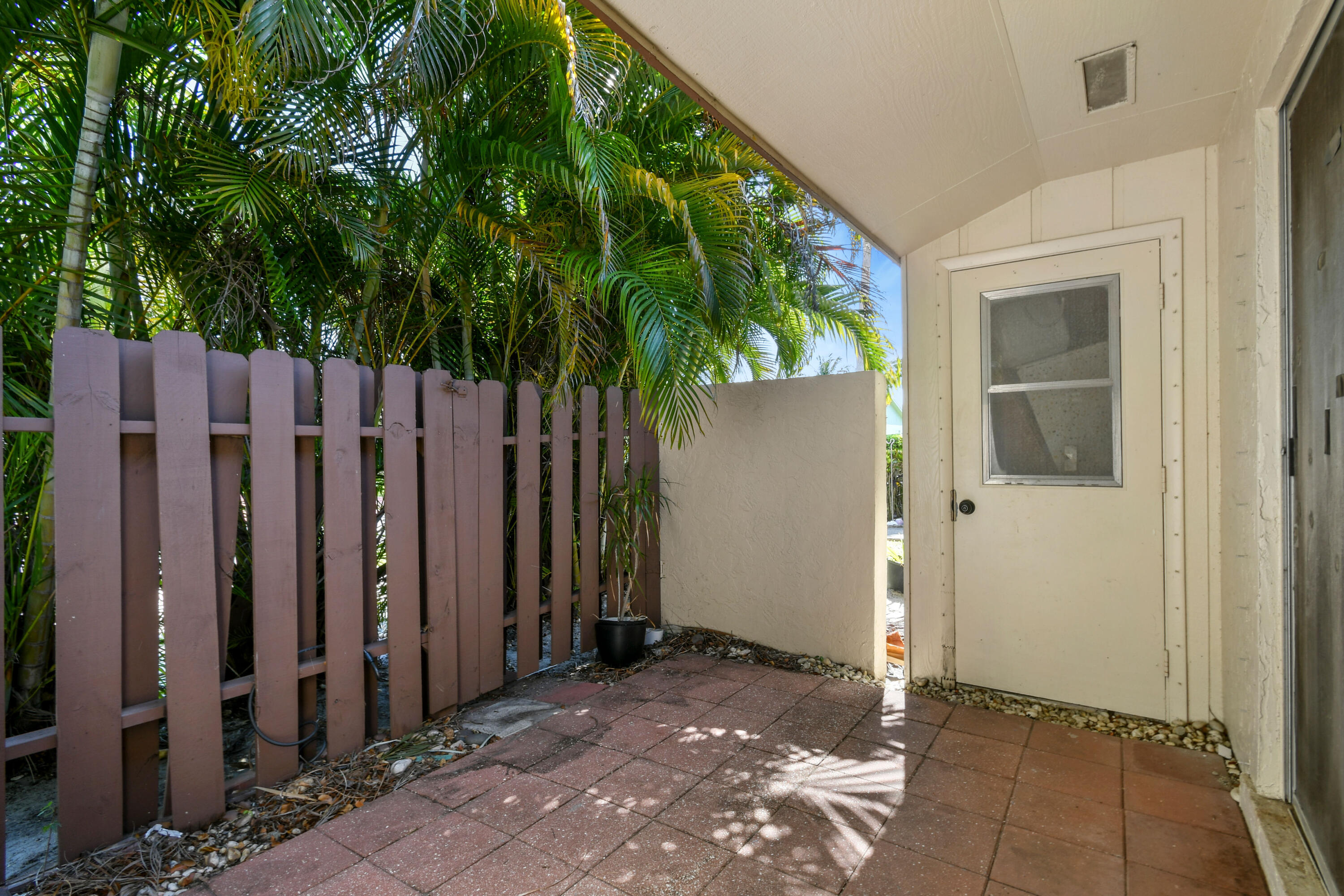 BOYNTON LAKES 1 - Residential