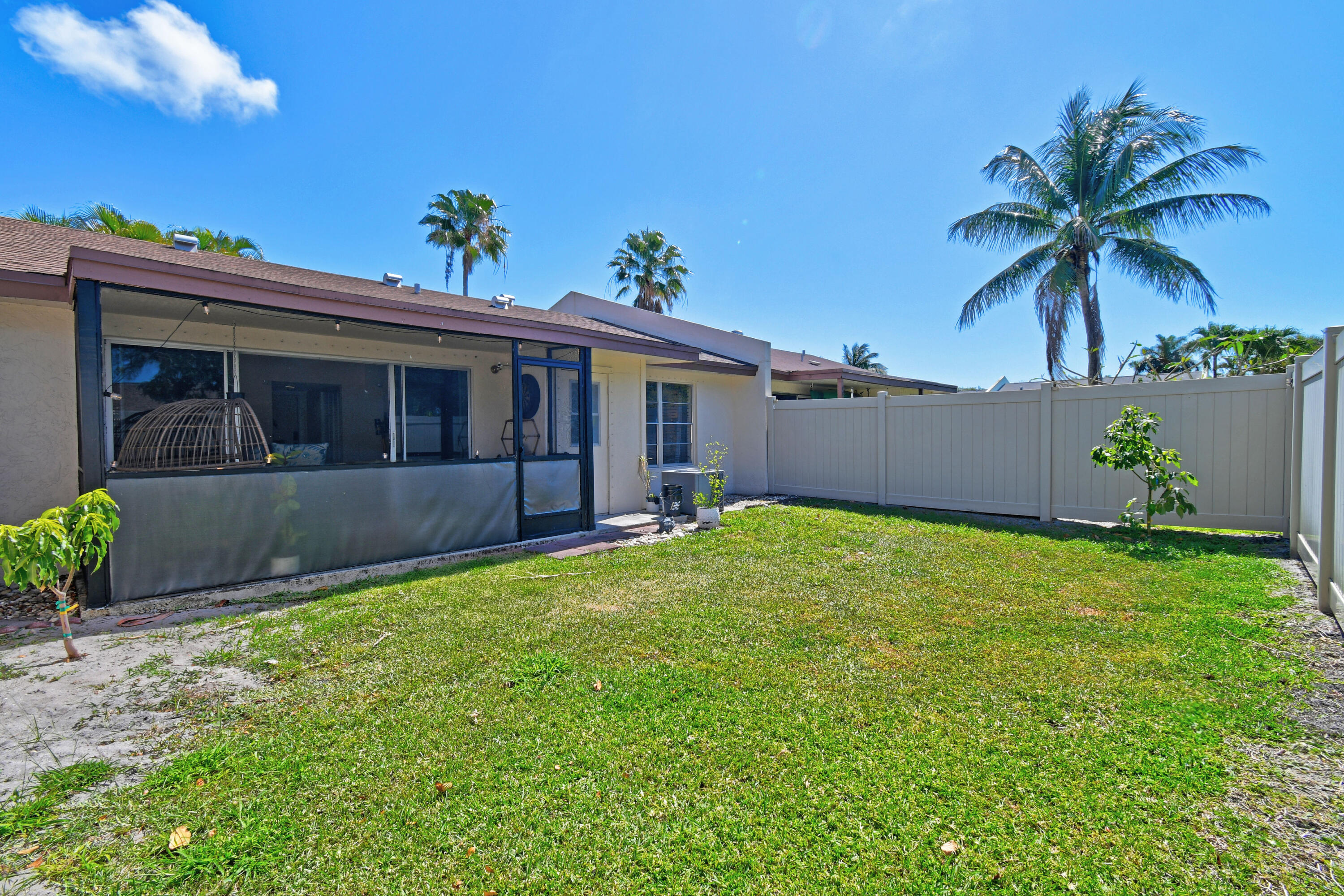 BOYNTON LAKES 1 - Residential