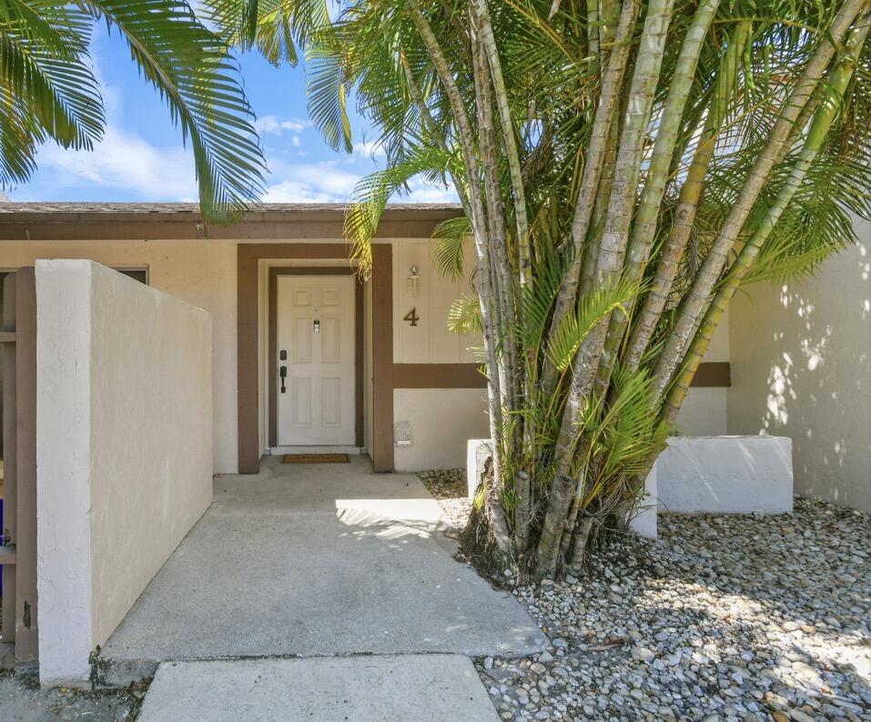 BOYNTON LAKES 1 - Residential