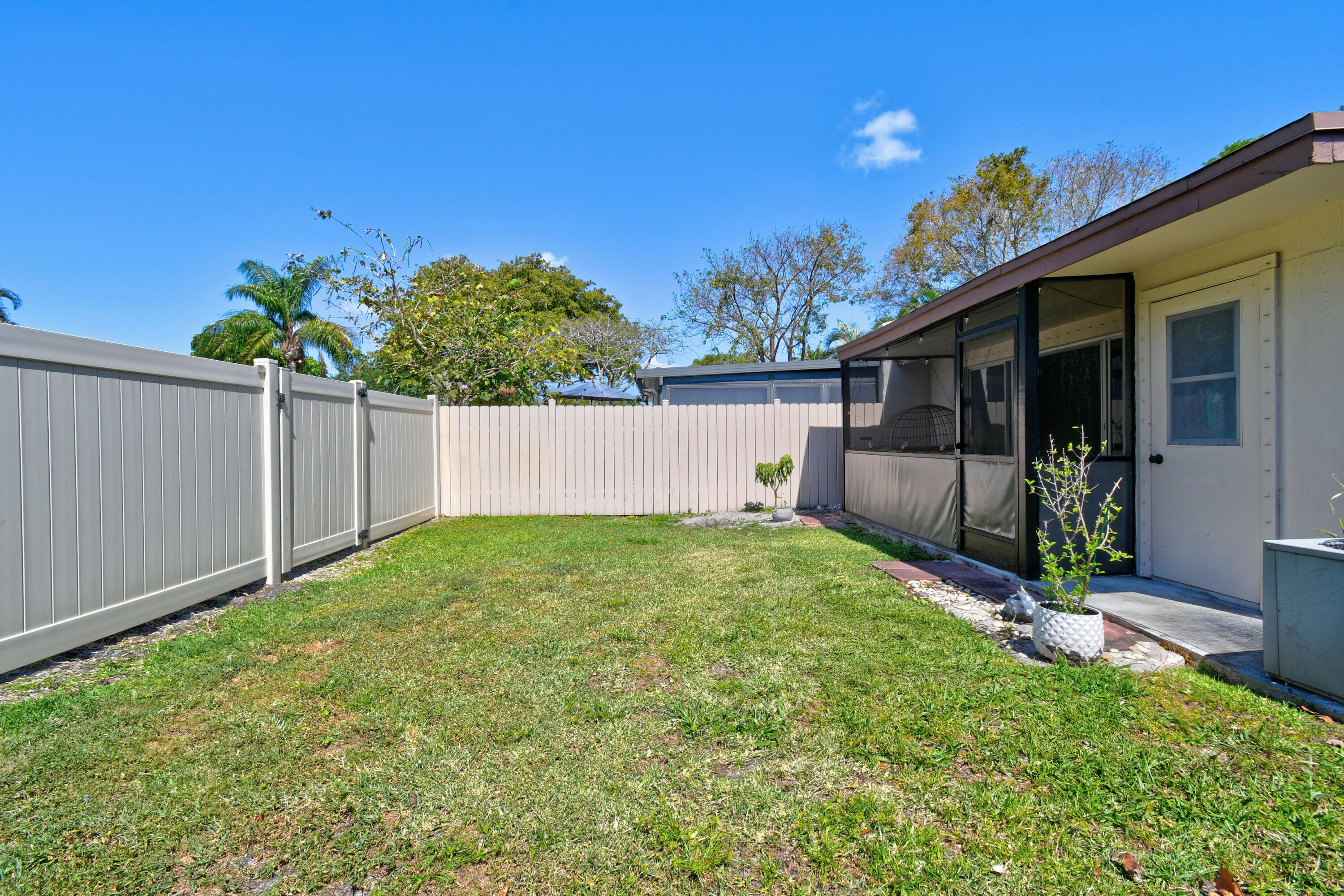 BOYNTON LAKES 1 - Residential