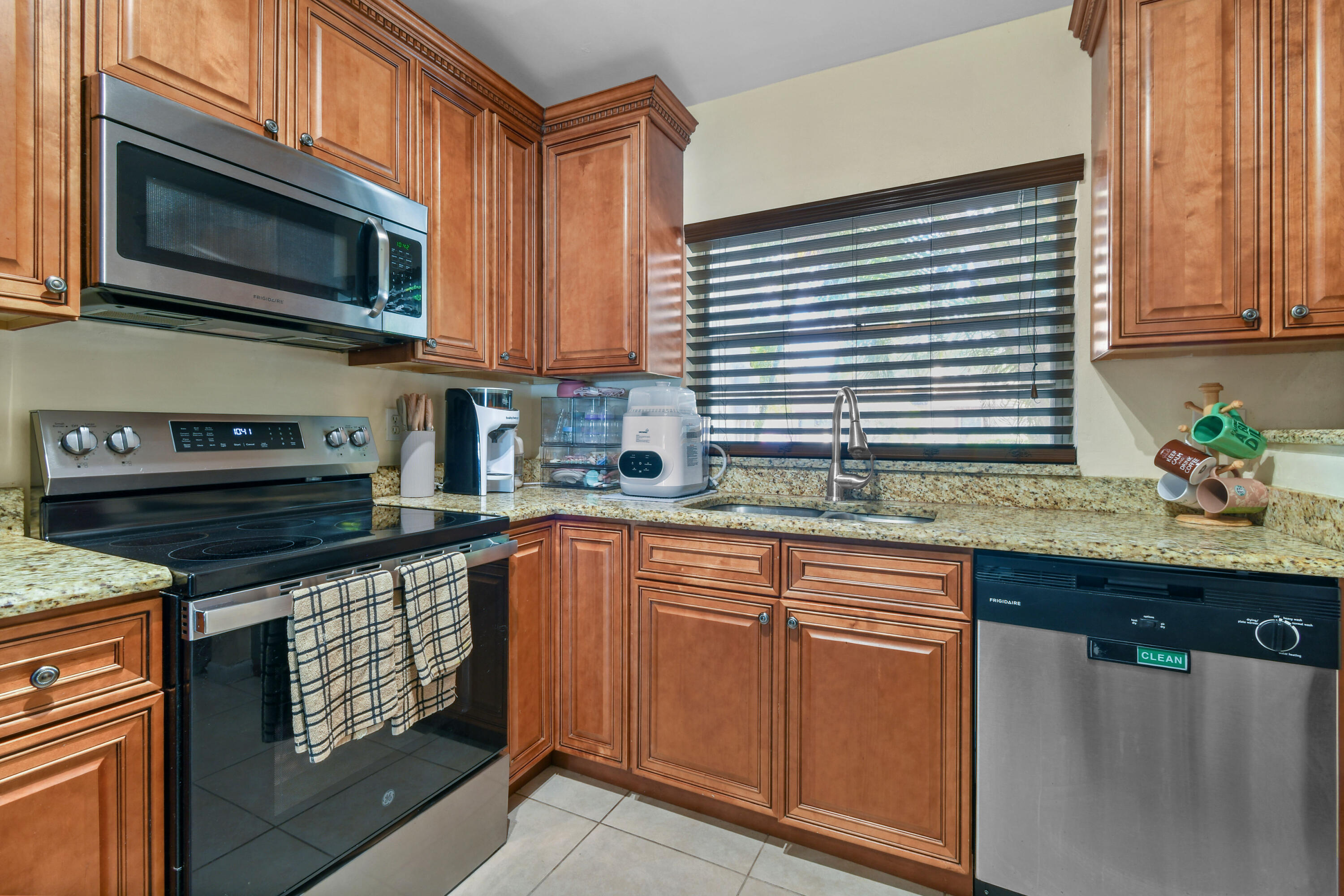BOYNTON LAKES 1 - Residential