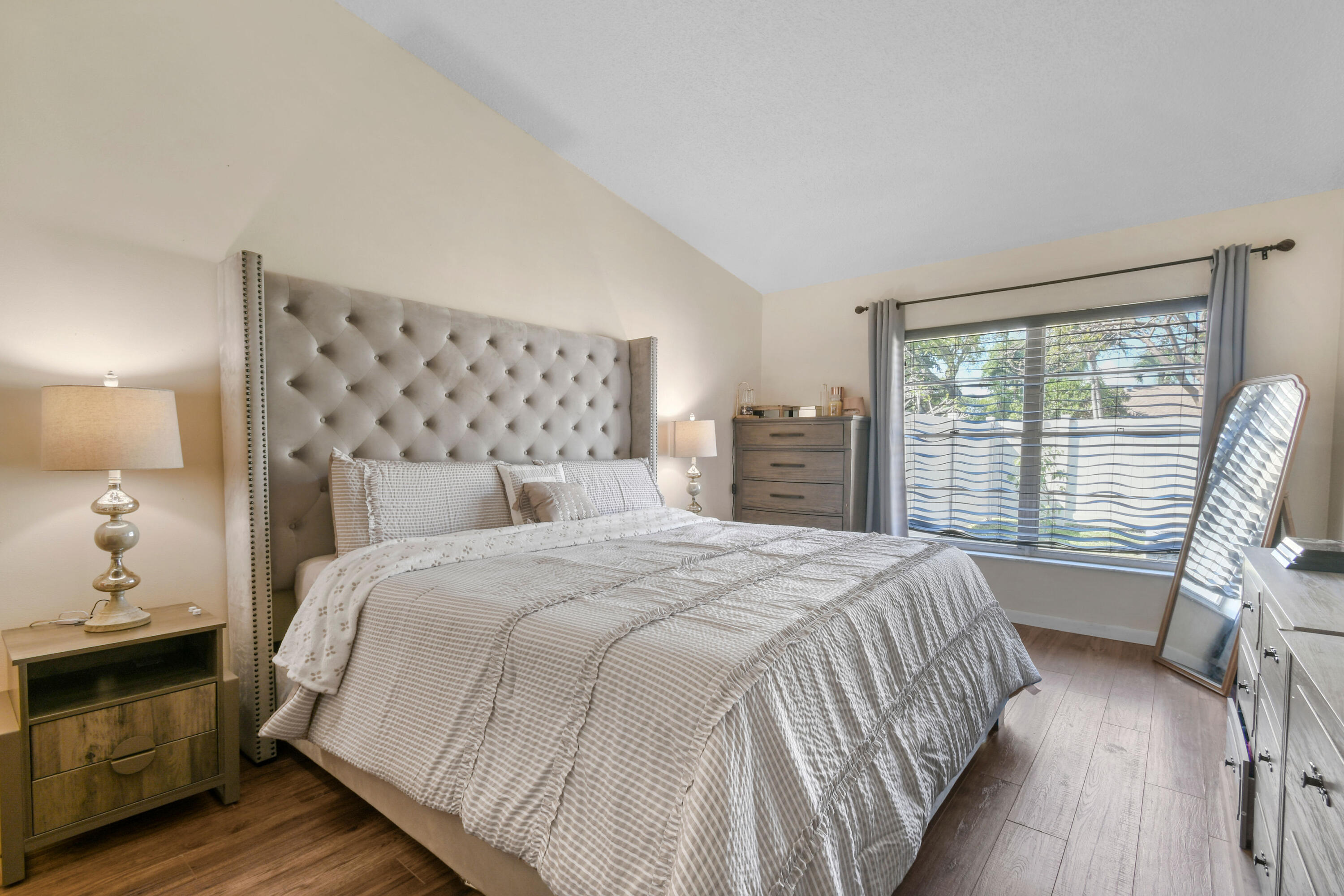 BOYNTON LAKES 1 - Residential