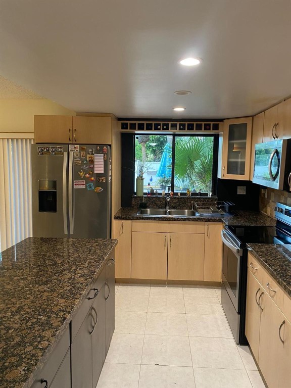 LAKEVIEW - Residential