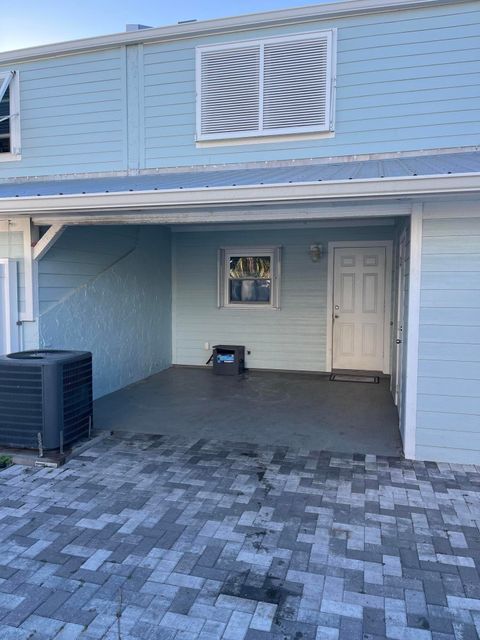 A home in Hutchinson Island