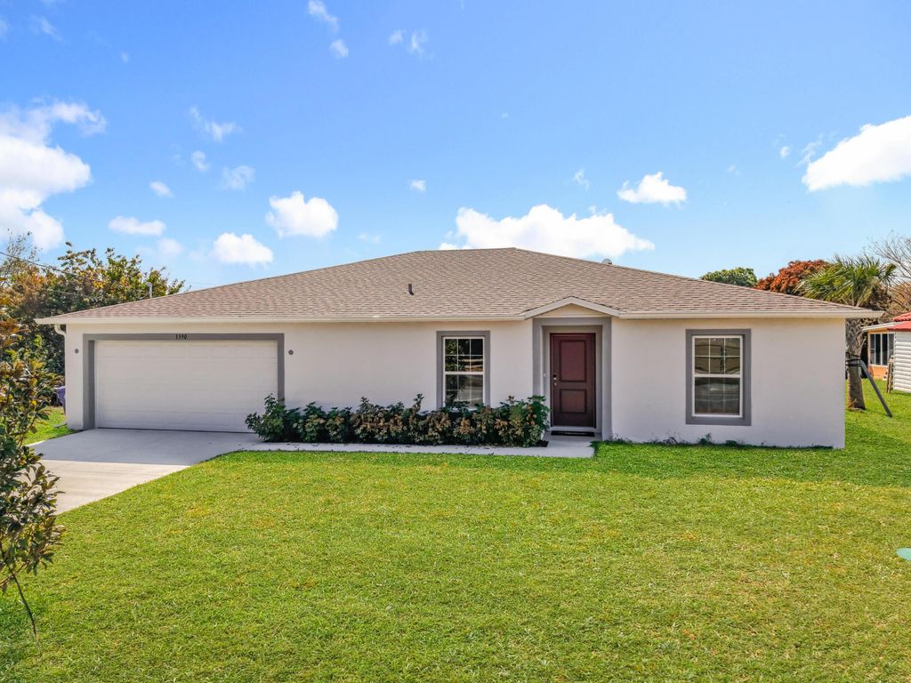 Photo of 1390 Schumann Drive, Sebastian, FL 32958 (MLS # R11164379)
