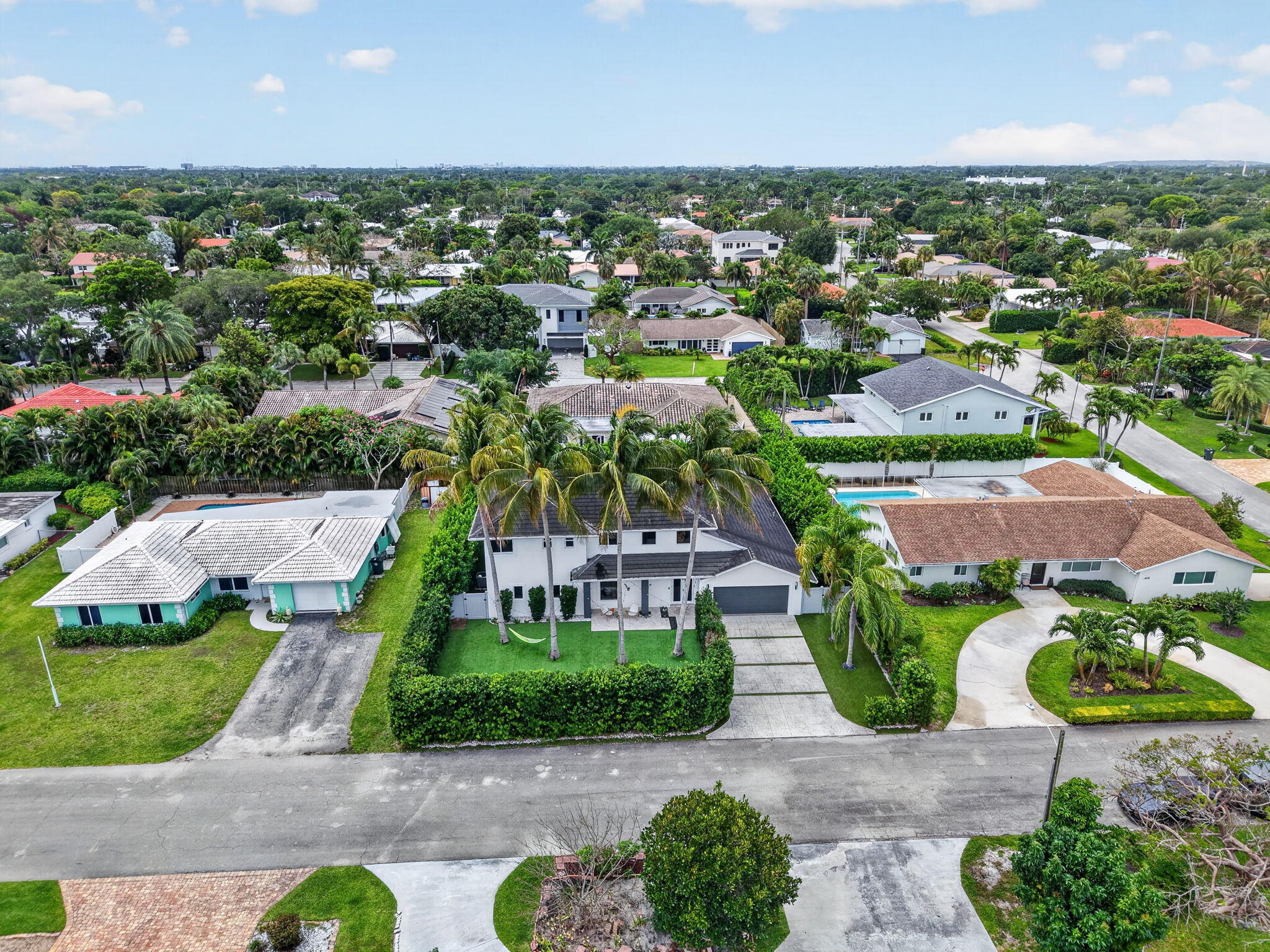 LAKE FLORESTA PARK - Residential