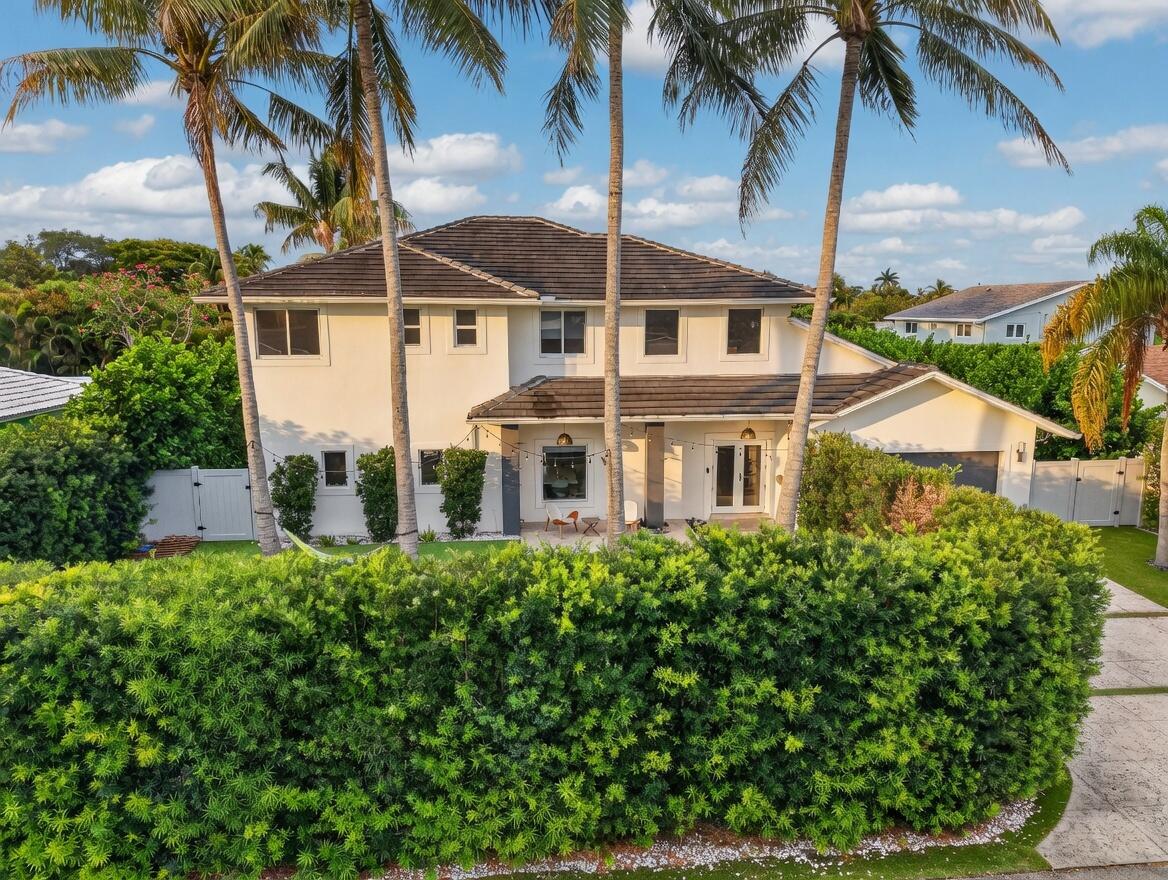 LAKE FLORESTA PARK - Residential