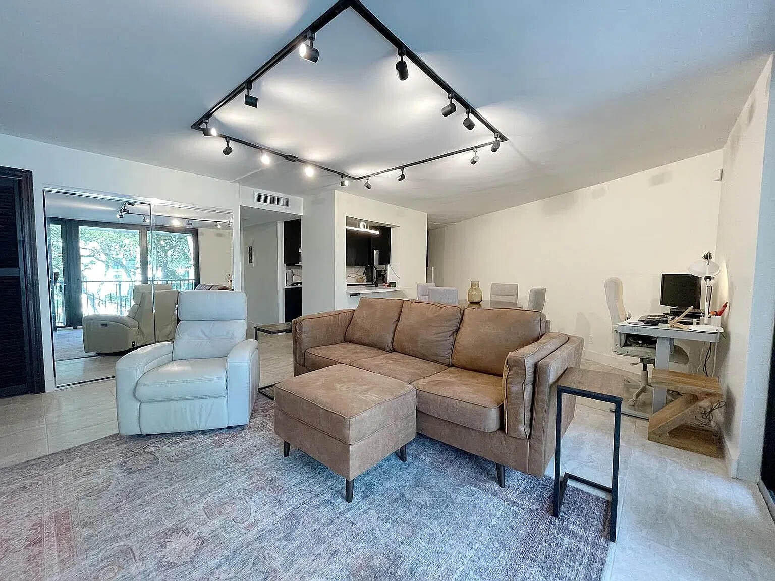 1350 RIVER REACH Drive 414