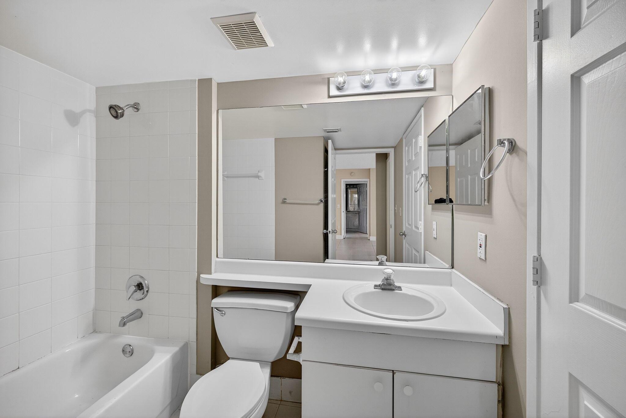 ROYAL GRAND CONDO - Residential