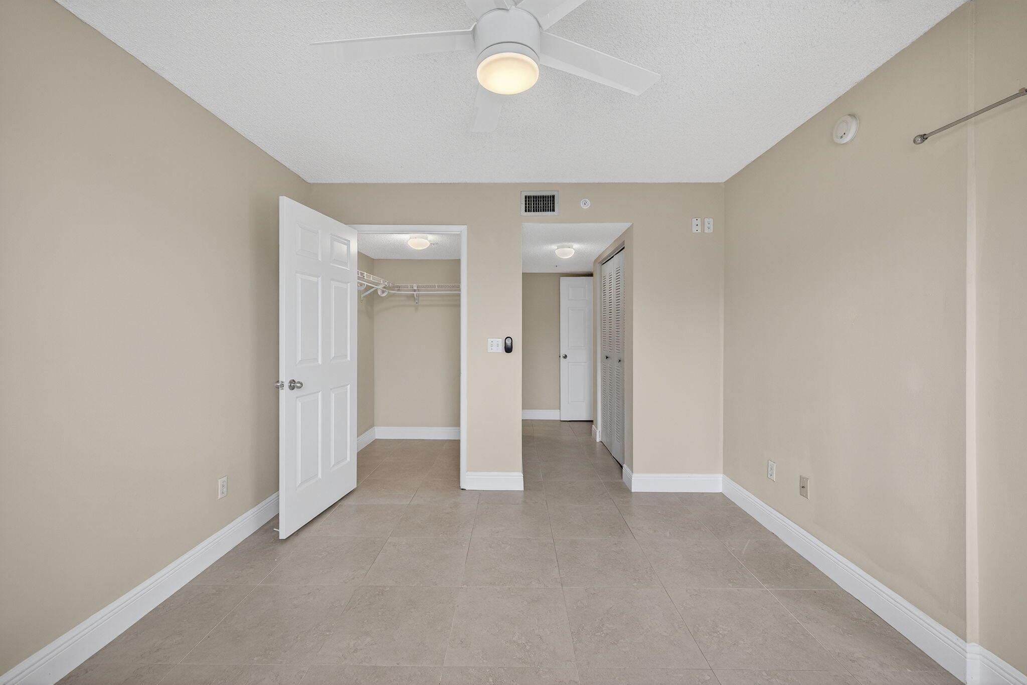ROYAL GRAND CONDO - Residential