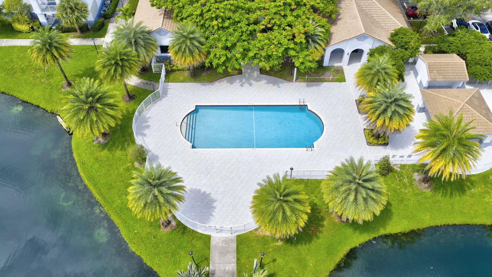 ROYAL GRAND CONDO - Residential