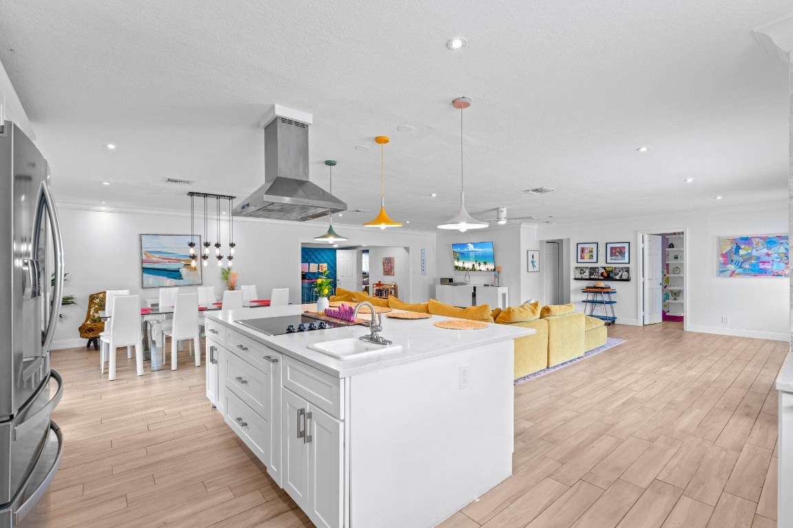 CORAL RIDGE ISLES - Residential