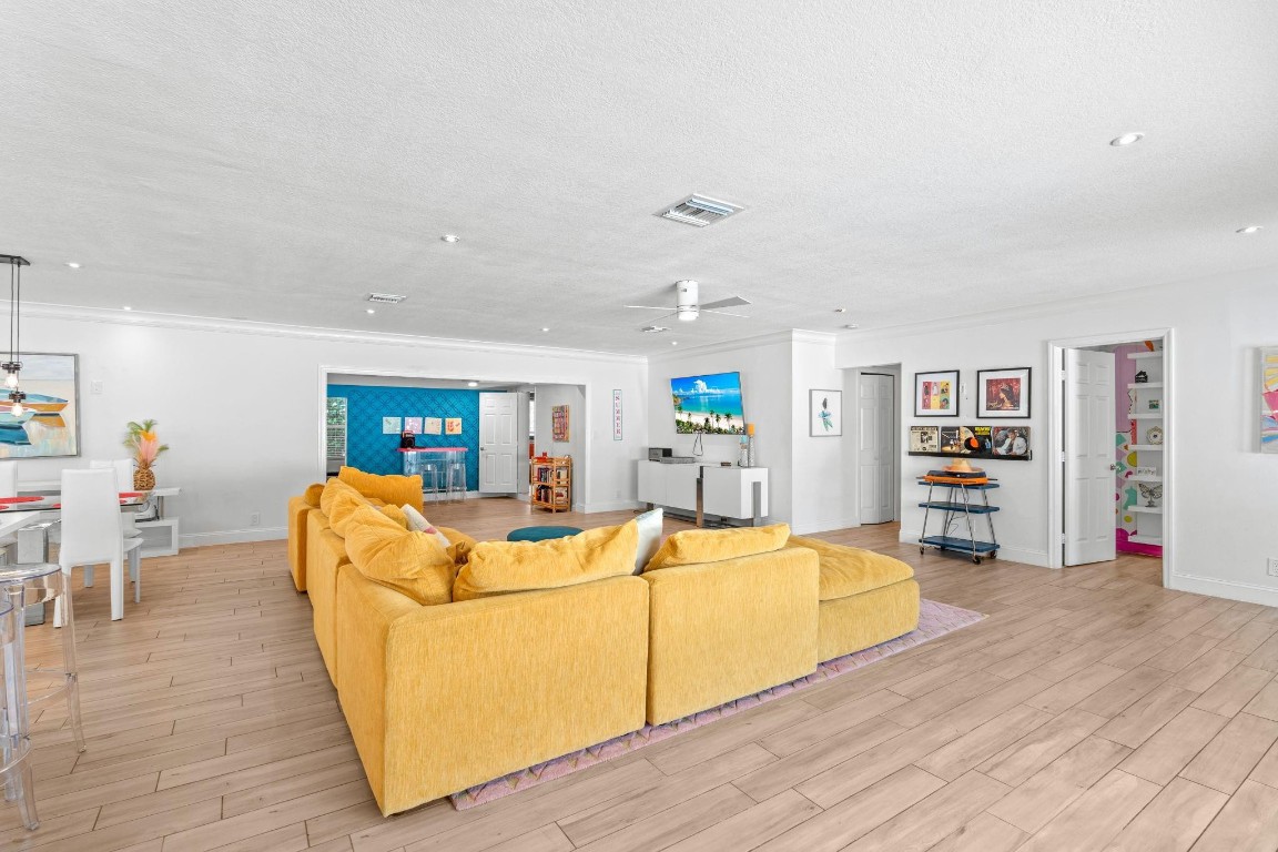 CORAL RIDGE ISLES - Residential