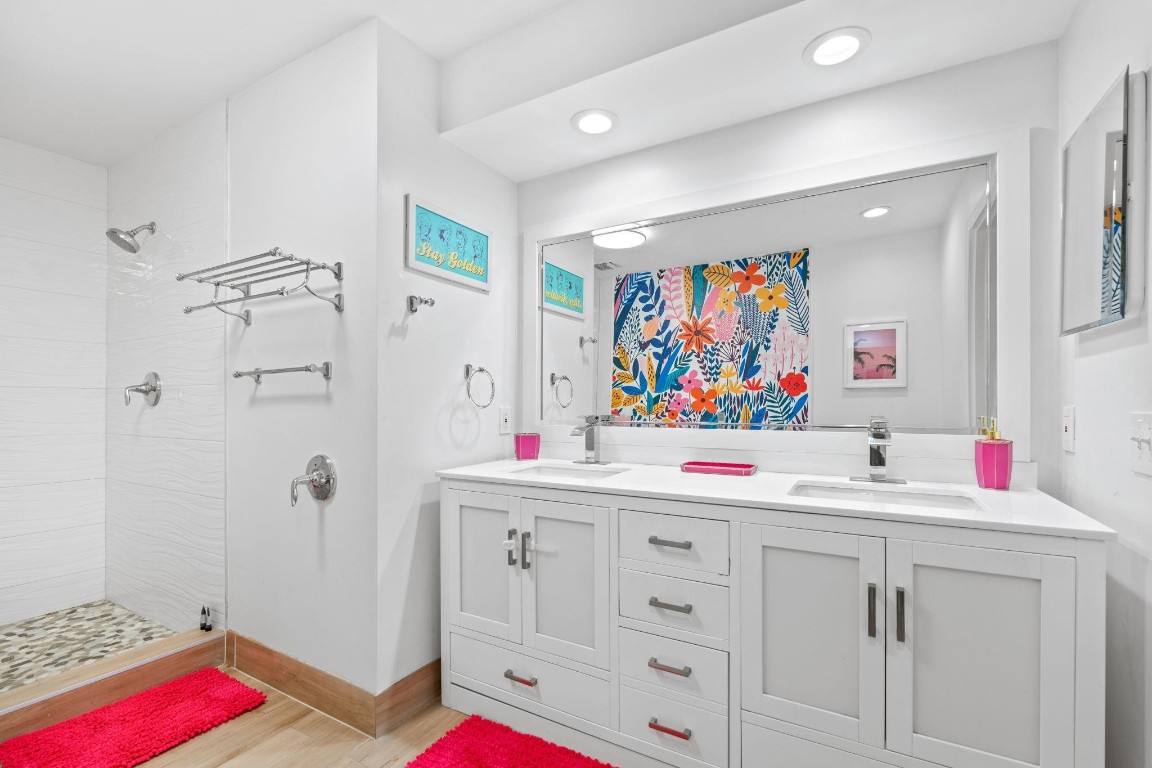 CORAL RIDGE ISLES - Residential