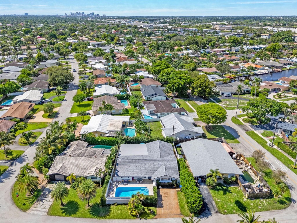 CORAL RIDGE ISLES - Residential