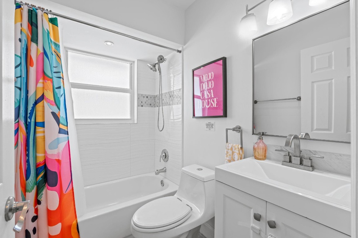 CORAL RIDGE ISLES - Residential