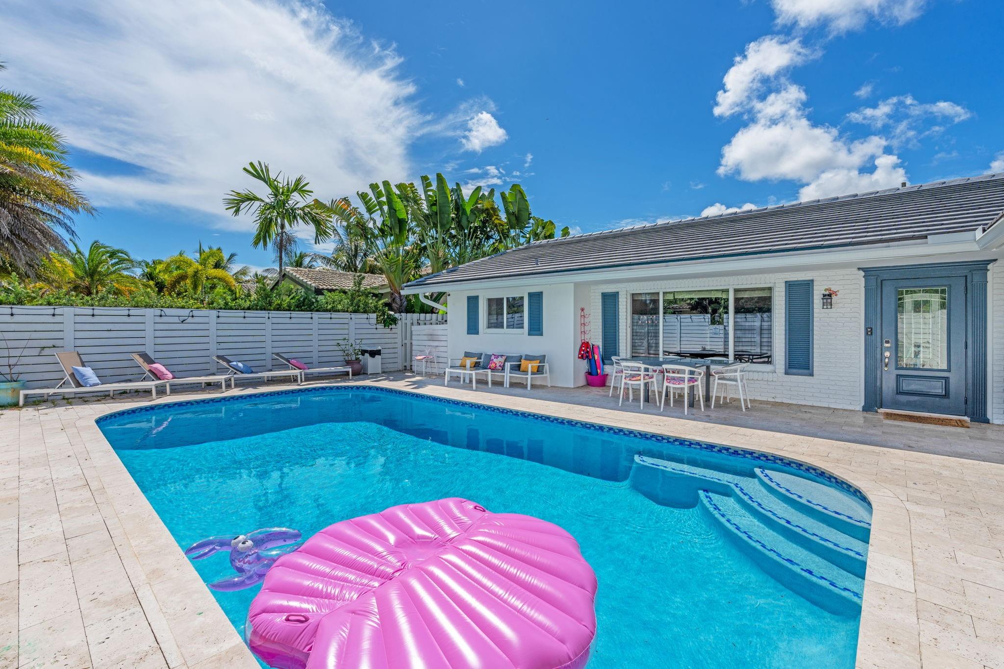 CORAL RIDGE ISLES - Residential