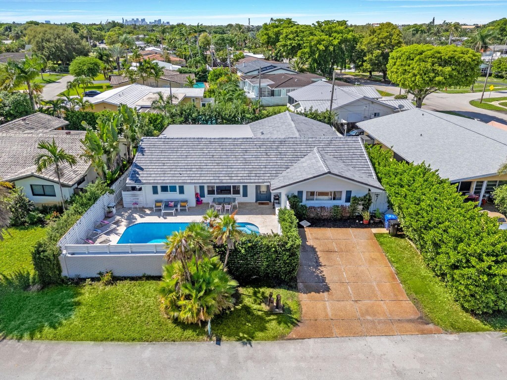 CORAL RIDGE ISLES - Residential