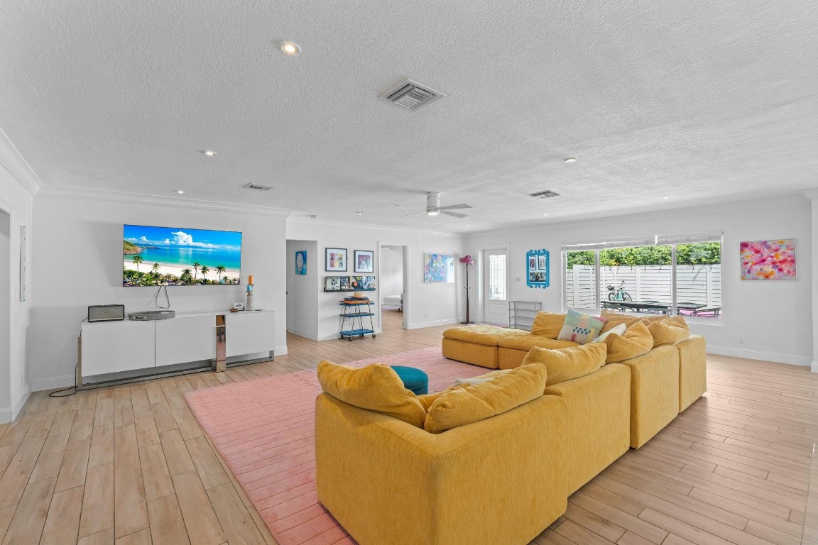 CORAL RIDGE ISLES - Residential