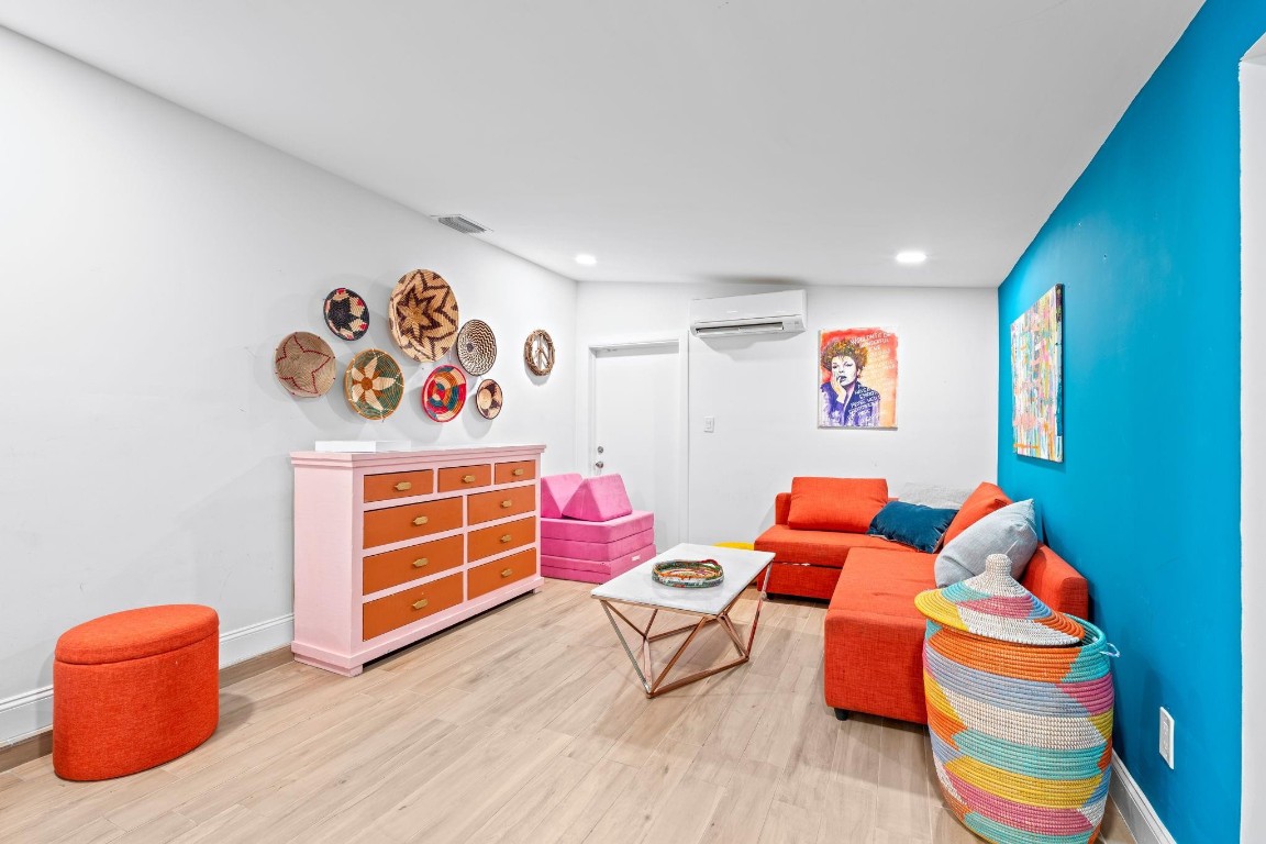 CORAL RIDGE ISLES - Residential