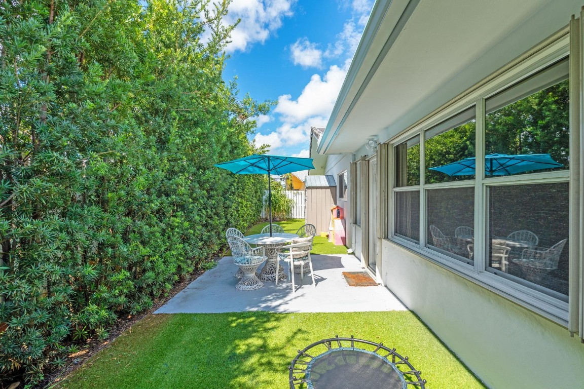 CORAL RIDGE ISLES - Residential