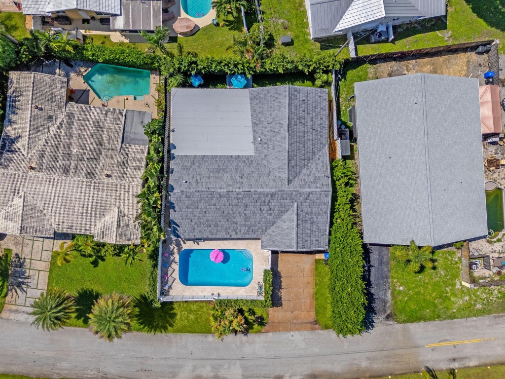 CORAL RIDGE ISLES - Residential