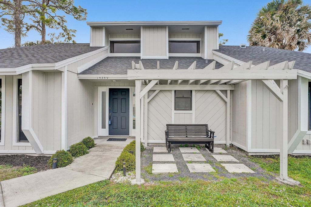 Photo of 14349 Horseshoe Trce, Wellington, FL 33414 (MLS # R11113346)