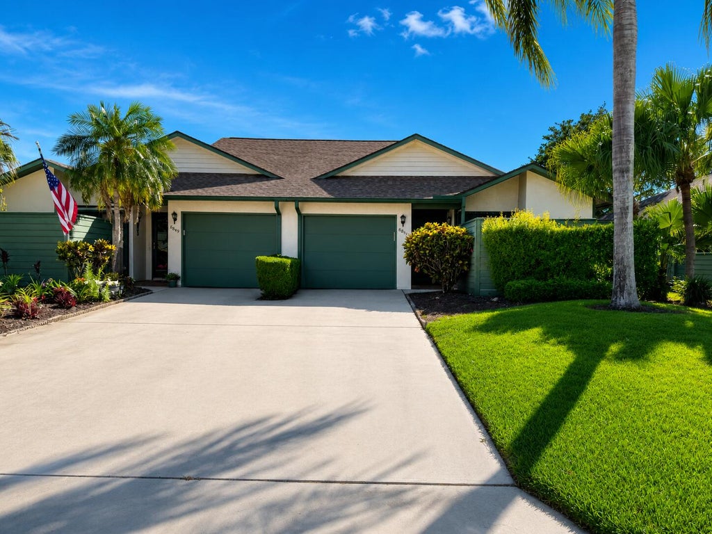 Photo of 6845 SE Bunker Hill Drive, Hobe Sound, FL 33455 (MLS # B26036865)