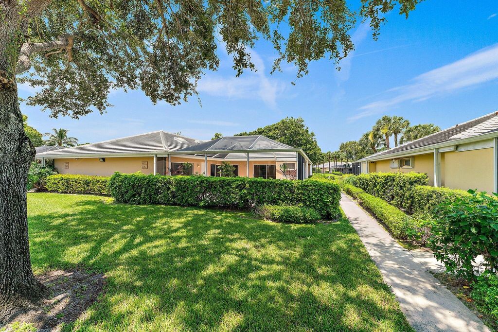 Photo of 2202 Appleton Court, Palm Beach Gardens, FL 33403 (MLS # R10914828)