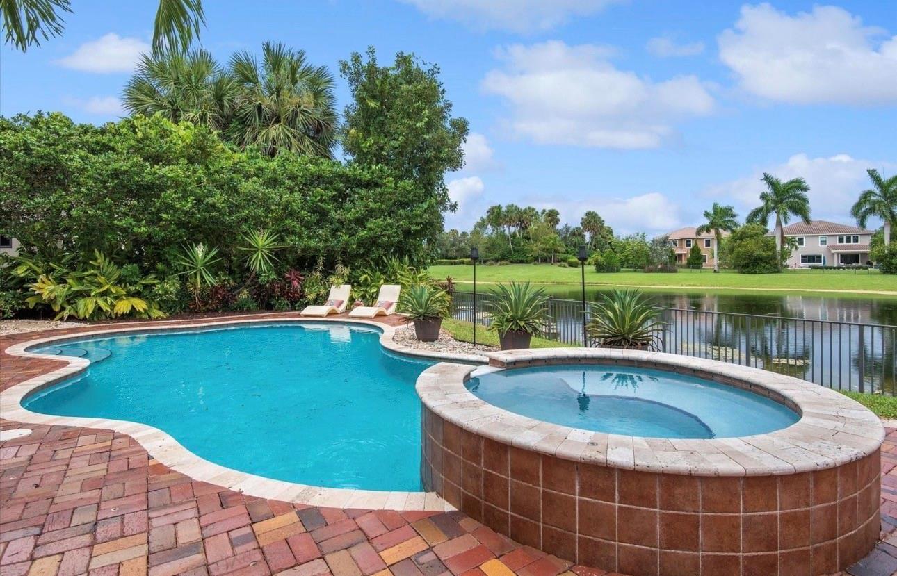 Parkland Golf & Country C - Residential Lease